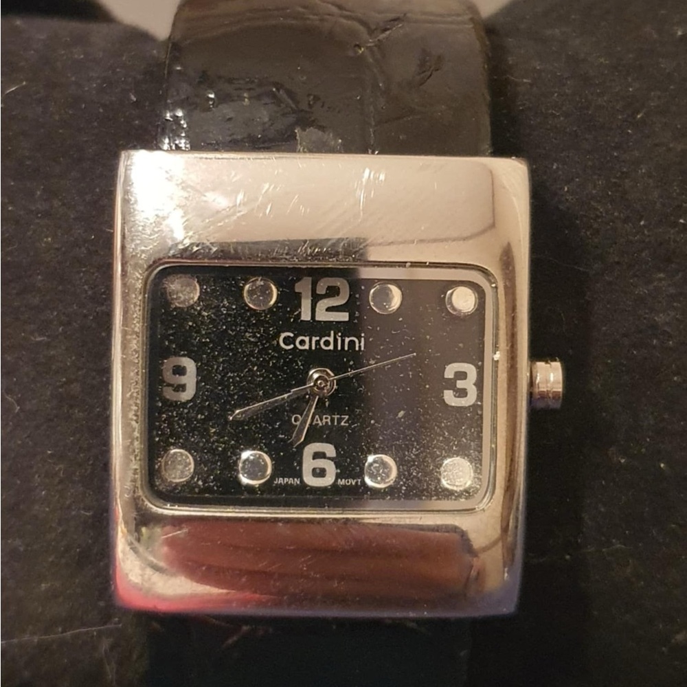 🦋10/$20🦋 Cardini Silver Black Women's Cuff Watch